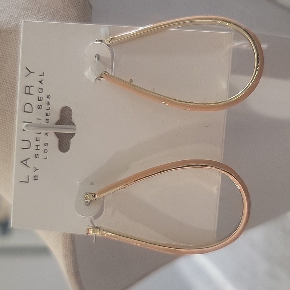 Laundry by Shelli Segal Tan Gold Hoop Earrings - Picture 3 of 3